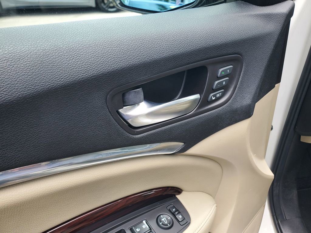 Used 2016 Acura MDX FWD image 23