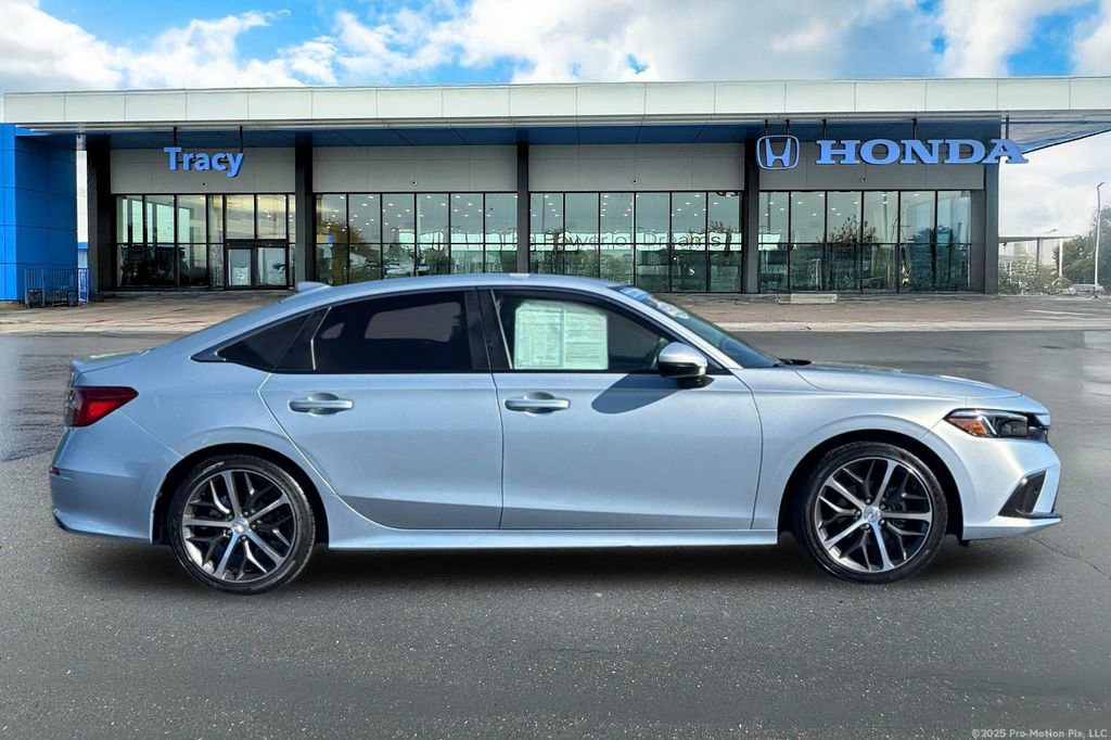 Certified 2023 Honda Civic Touring image 4