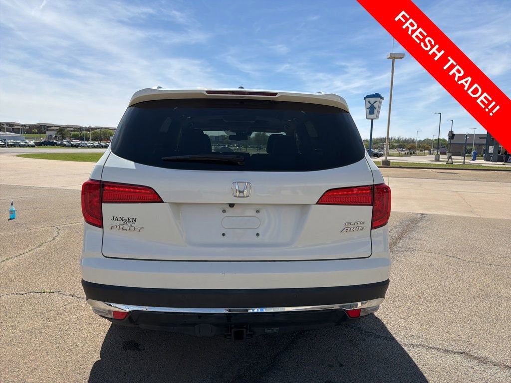 Used 2017 Honda Pilot Elite image 6
