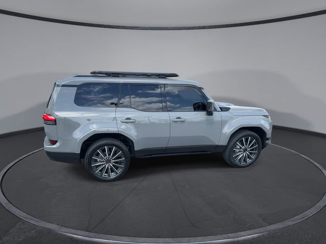Used 2024 Lexus GX 550 w/ Cold Area Package image 17