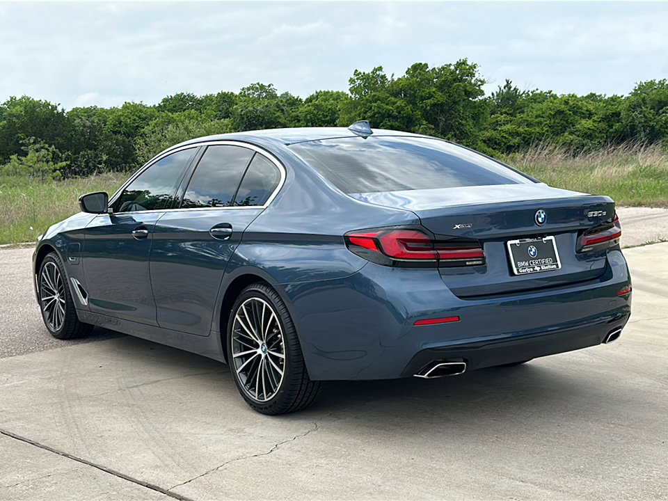 Certified 2023 BMW 530e xDrive w/ Premium Package image 6