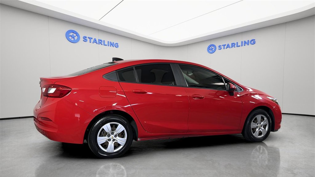 Used 2018 Chevrolet Cruze LS image 10