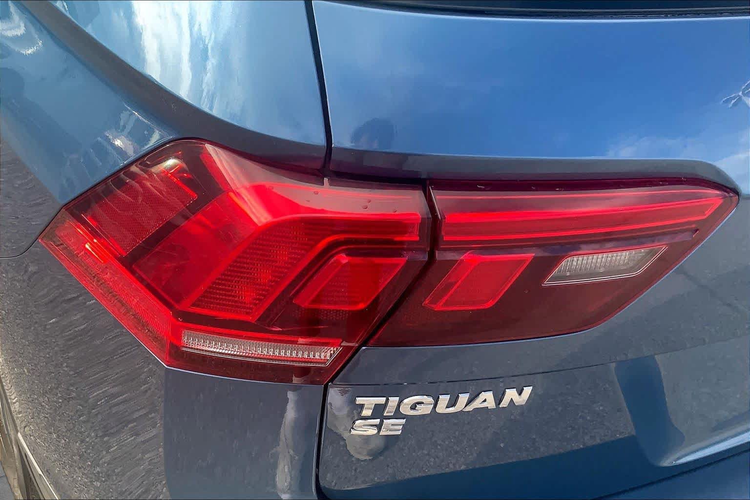 Used 2019 Volkswagen Tiguan SE w/ Panoramic Sunroof Package FWD image 29