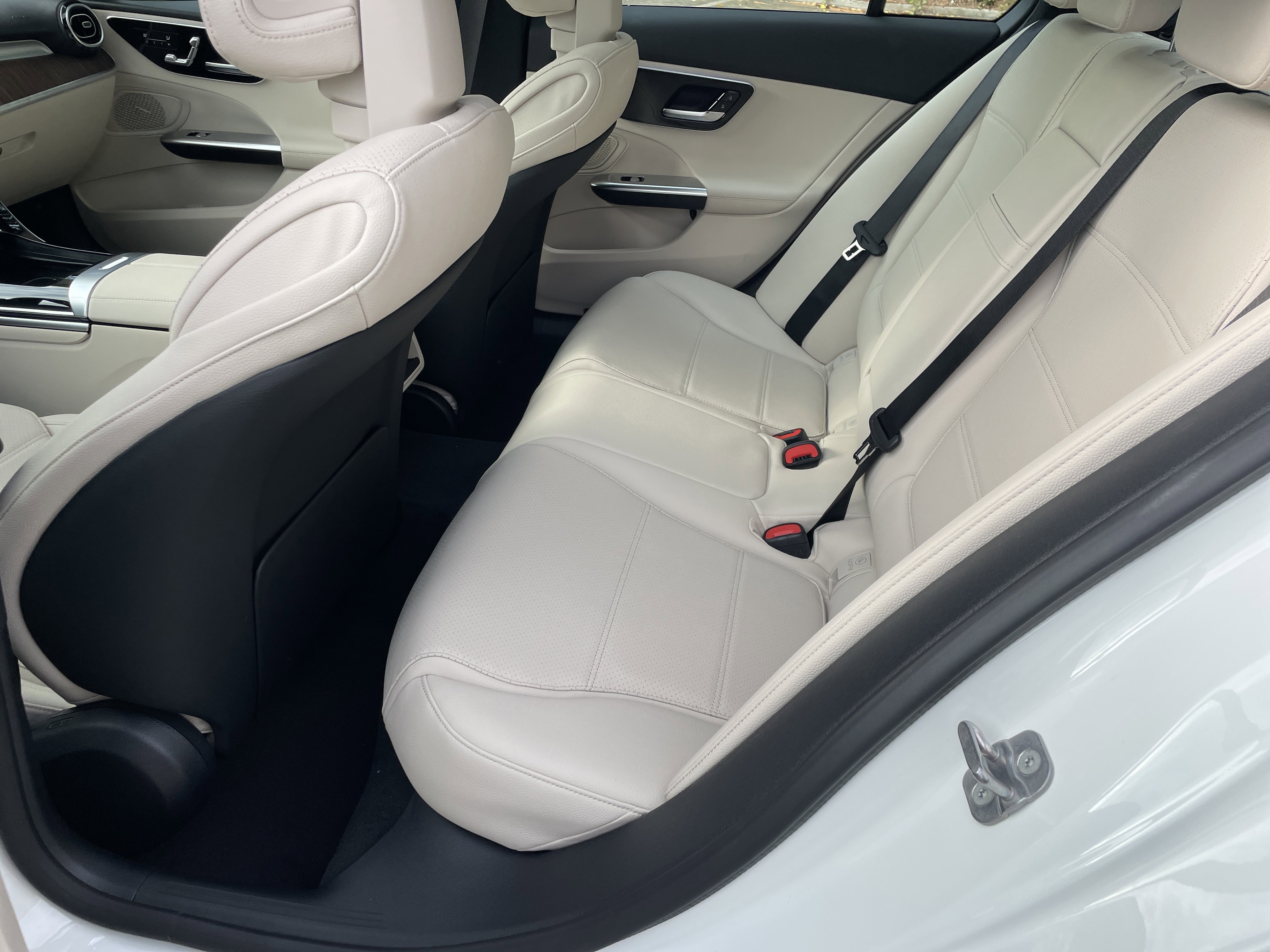 New 2026 Mercedes-Benz C 300 Sedan image 36
