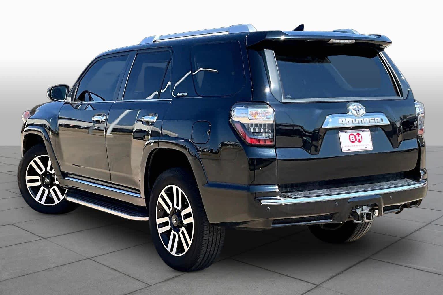 Used 2016 Toyota 4Runner Limited AWD/4WD image 12