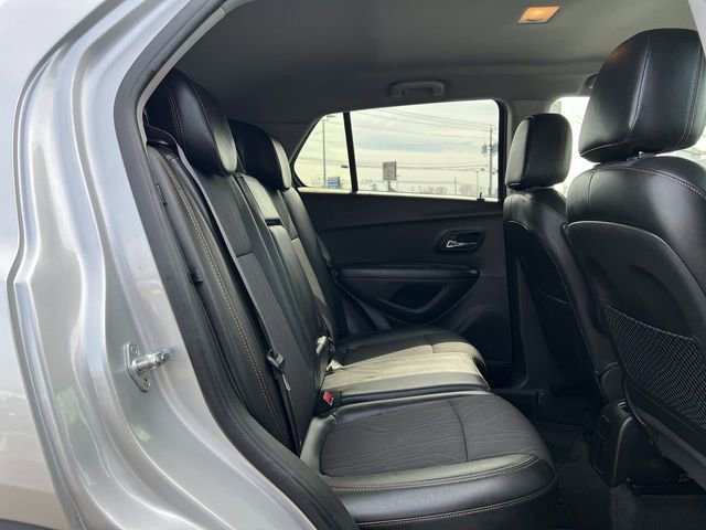 Used 2019 Chevrolet Trax LT w/ LT Convenience Package image 18