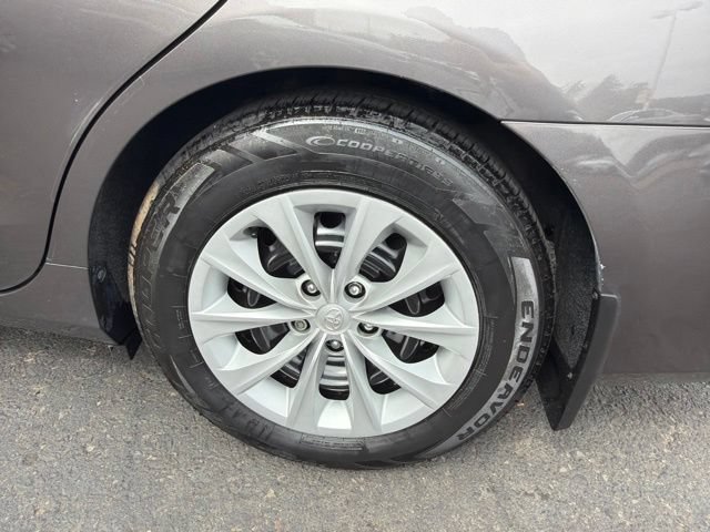 Used 2015 Toyota Camry LE FWD image 20