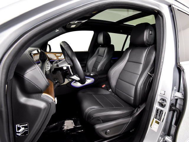 Used 2025 Mercedes-Benz GLS 450 4MATIC image 4
