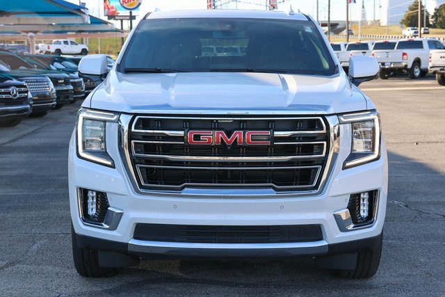 Used 2022 GMC Yukon XL SLT image 2