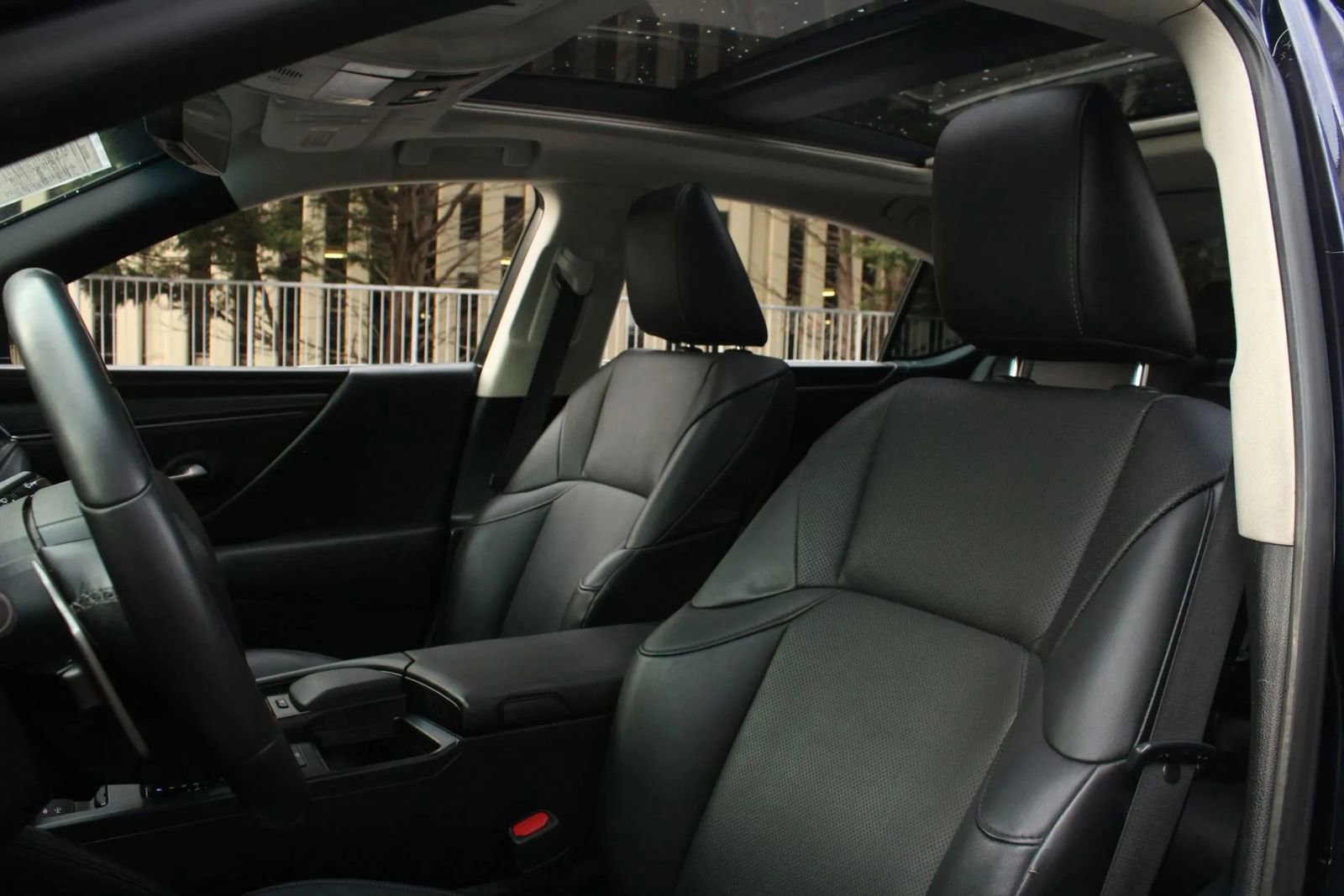 Used 2021 Lexus ES 350 w/ Premium Package image 16