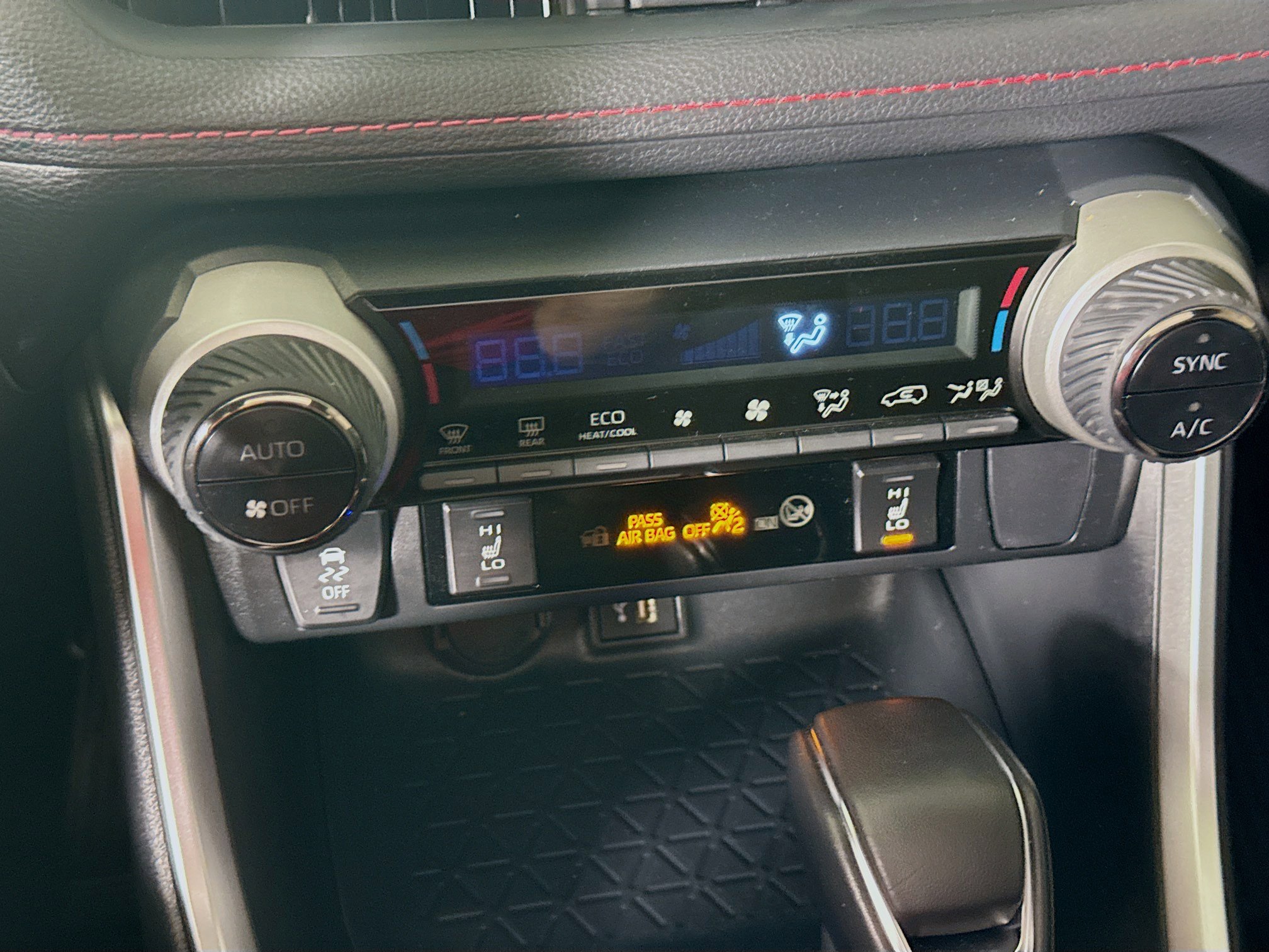 Certified 2025 Toyota RAV4 SE image 18