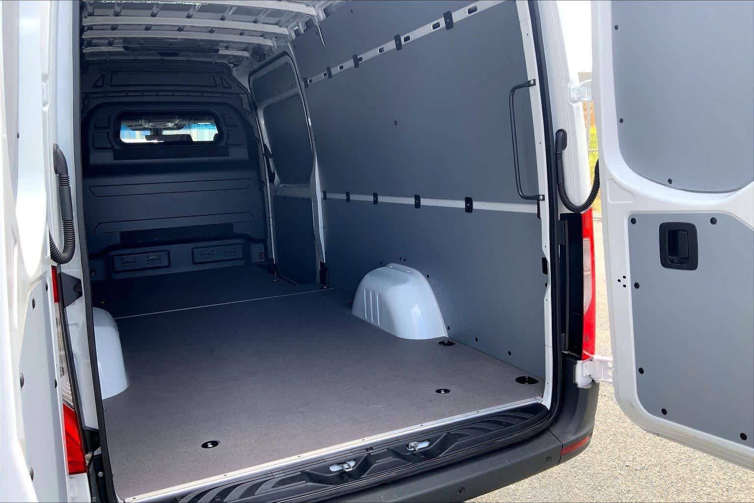 New 2026 Mercedes-Benz Sprinter 2500 image 14