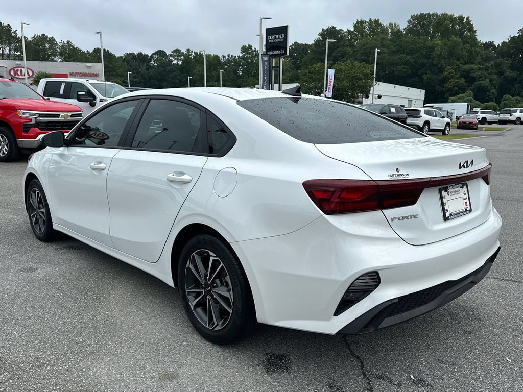 Certified 2024 Kia Forte LXS FWD image 5