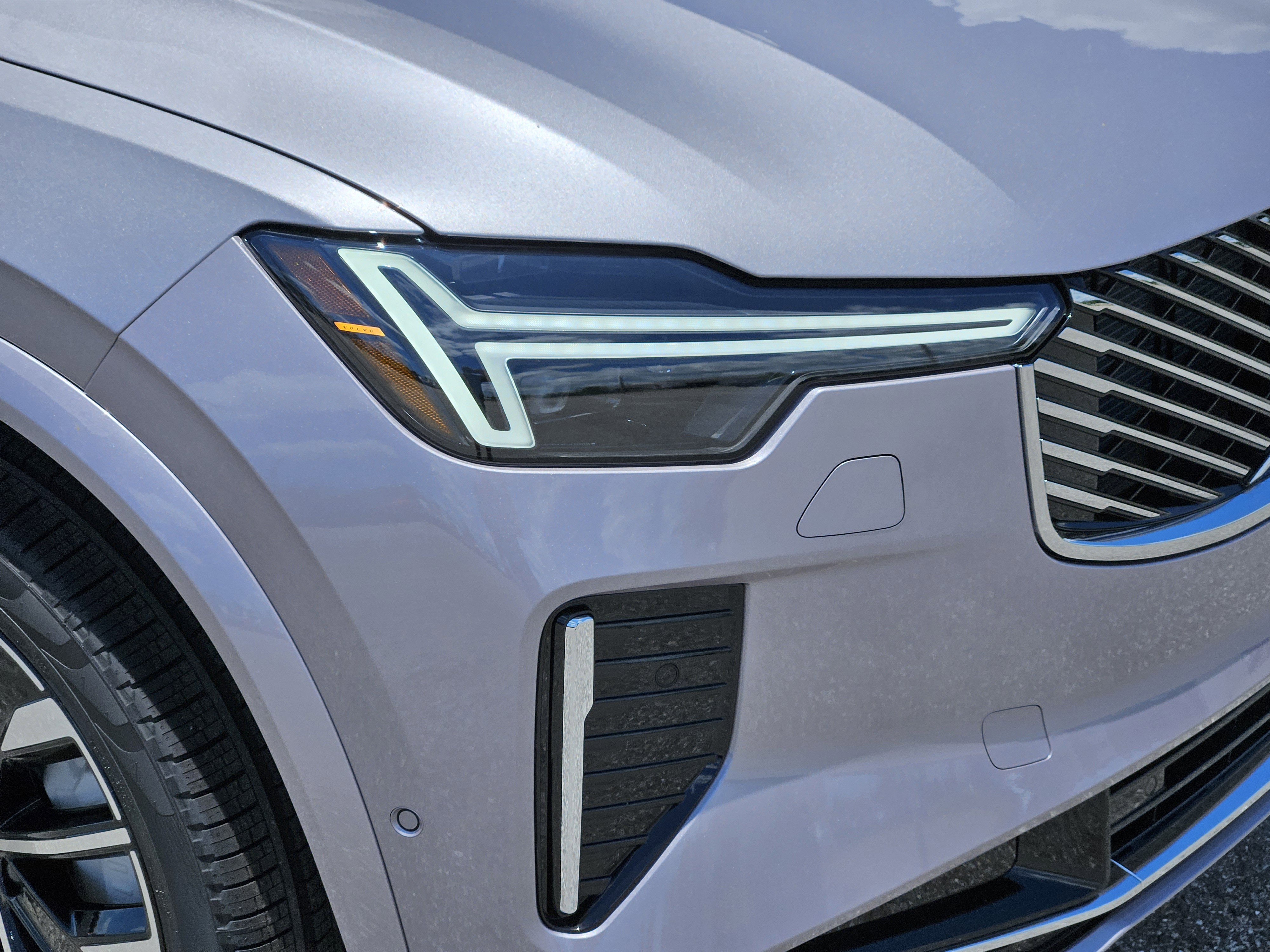 New 2026 Volvo XC90 B5 Plus image 9