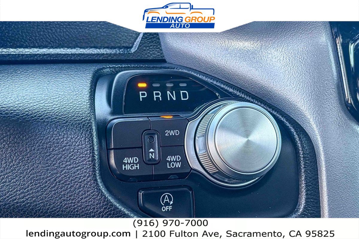 Used 2023 RAM 1500 Laramie AWD/4WD image 18