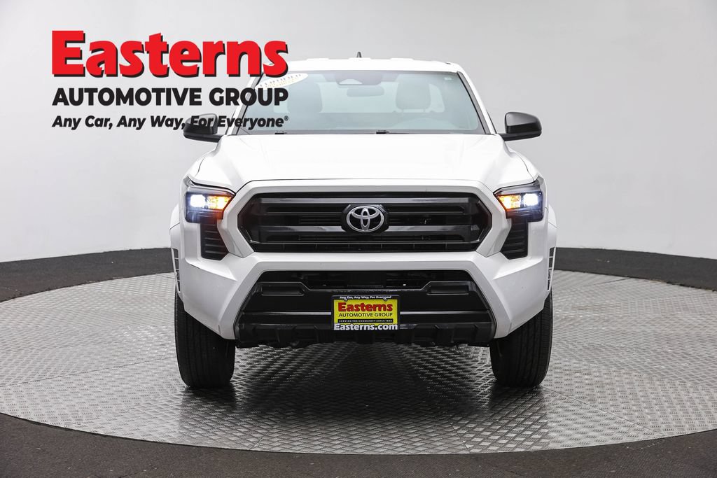 Used 2024 Toyota Tacoma SR RWD image 2