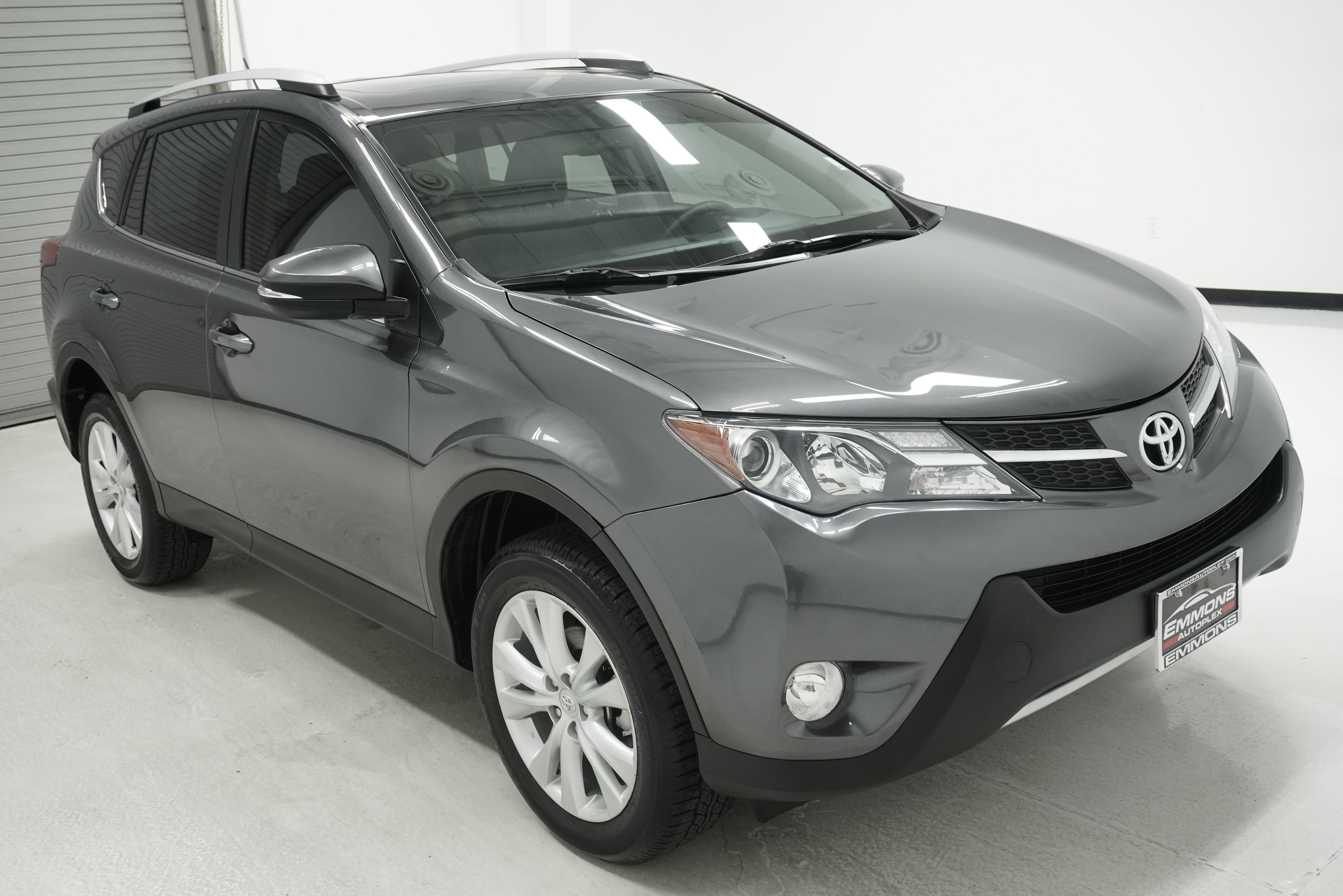 Used 2013 Toyota RAV4 Limited FWD image 3