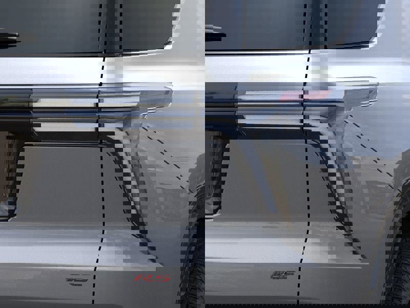 New 2026 Chevrolet Traverse RS w/ LPO, Floor Liner Package image 11