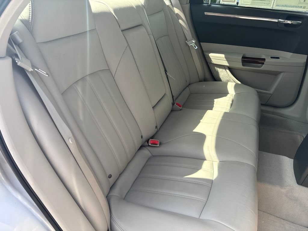 Used 2005 Chrysler 300 C w/ Sound Group II RWD image 41