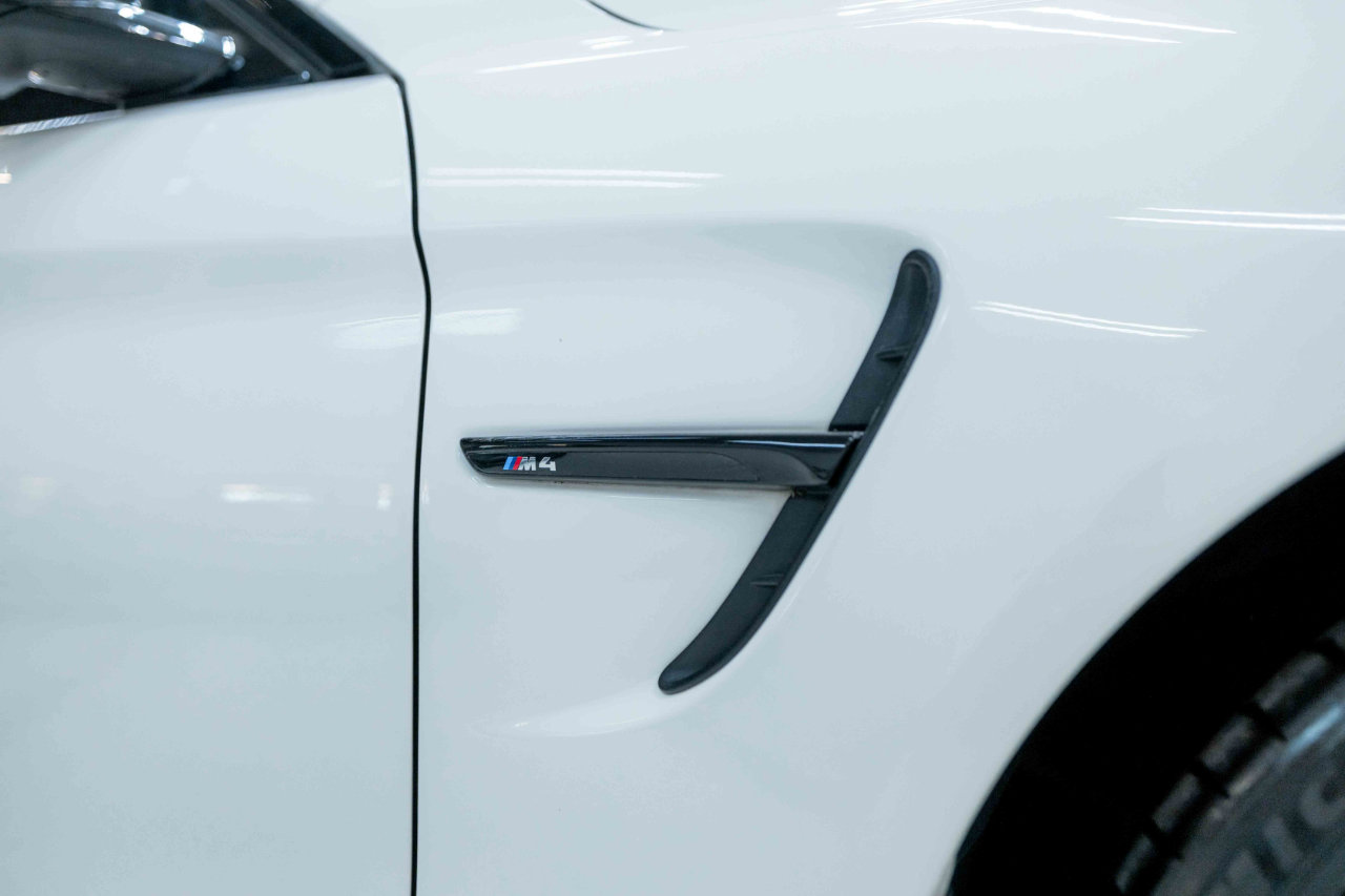 Used 2019 BMW M4 CS w/ Executive Package image 22