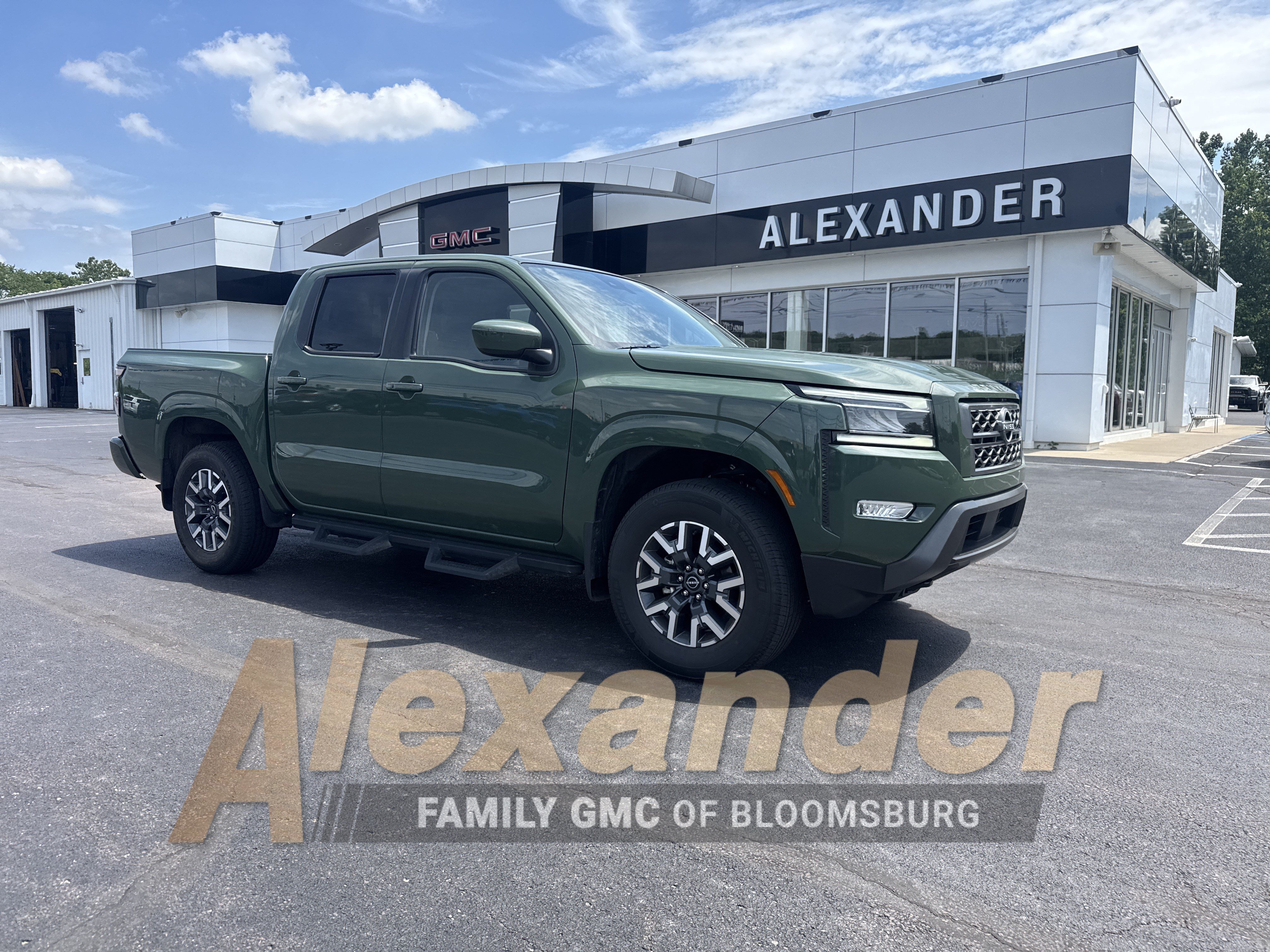 Used 2024 Nissan Frontier SL w/ Technology Package AWD/4WD image 1