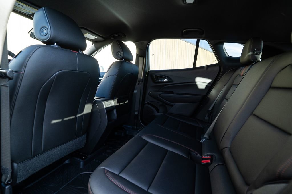 New 2025 Chevrolet Trax RS w/ Driver Confidence Package image 34