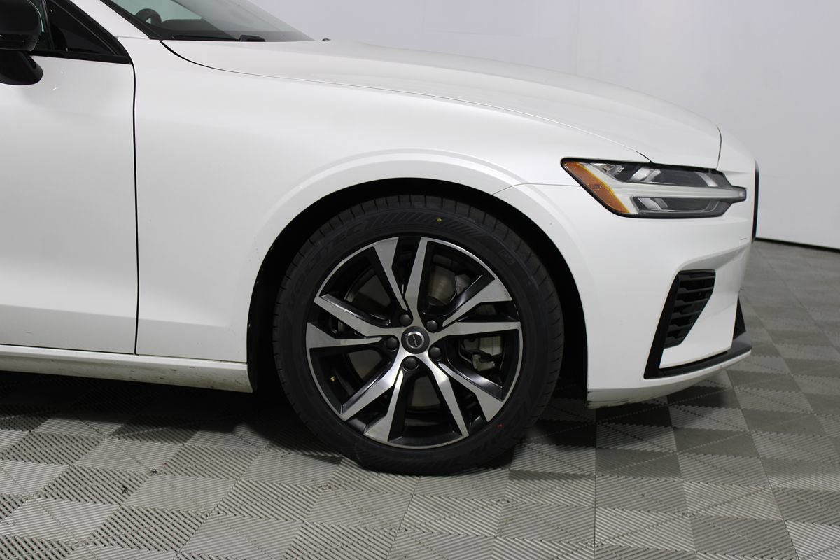 Used 2021 Volvo S60 T8 R-Design Expression AWD/4WD image 22