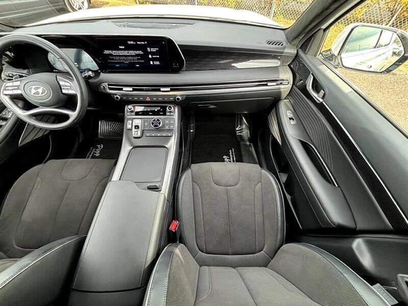 Used 2025 Hyundai Palisade Calligraphy image 13