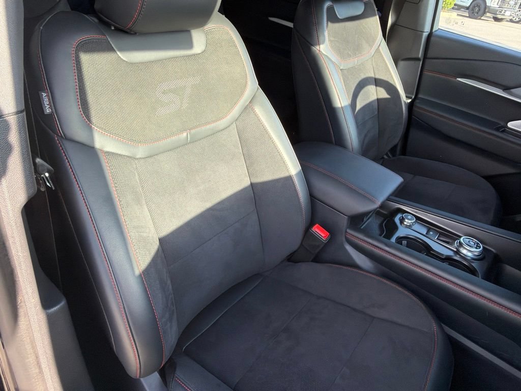 Certified 2026 Ford Explorer ST w/ Sun And Sound Package RWD image 34