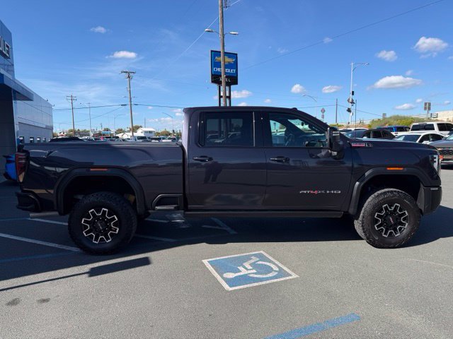 Used 2026 GMC Sierra 2500 AT4X AWD/4WD image 8