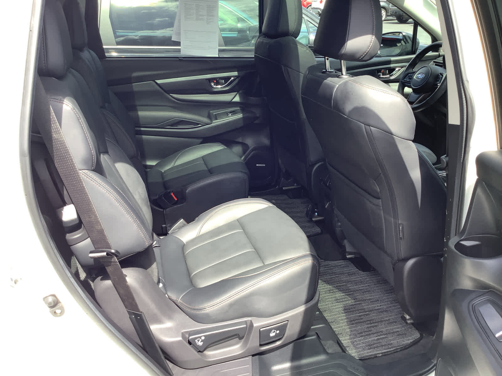 Used 2025 Subaru Ascent Bronze Edition image 8