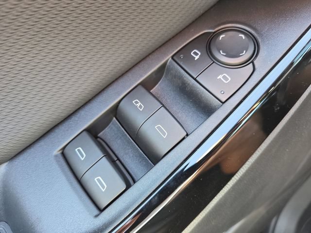 New 2026 Chevrolet Equinox LT w/ Convenience Package II FWD image 23
