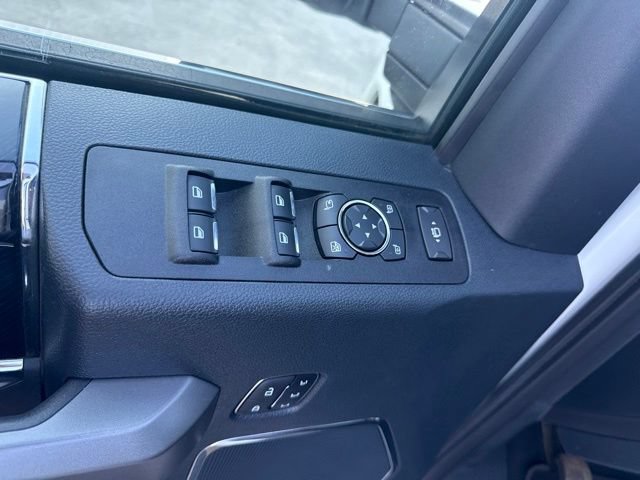 Used 2022 Ford F250 Platinum w/ FX4 Off-Road Package AWD/4WD image 27