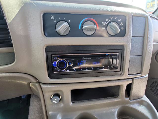 Used 2005 GMC Safari Passenger RWD image 13