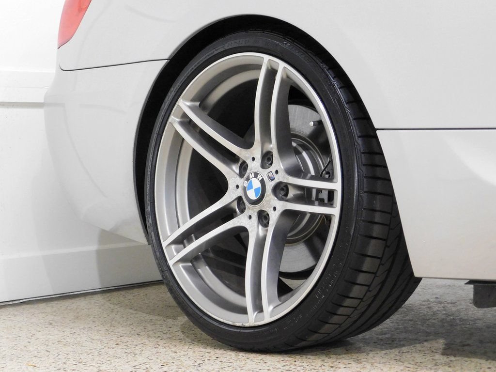 Used 2011 BMW 335is Coupe RWD image 9
