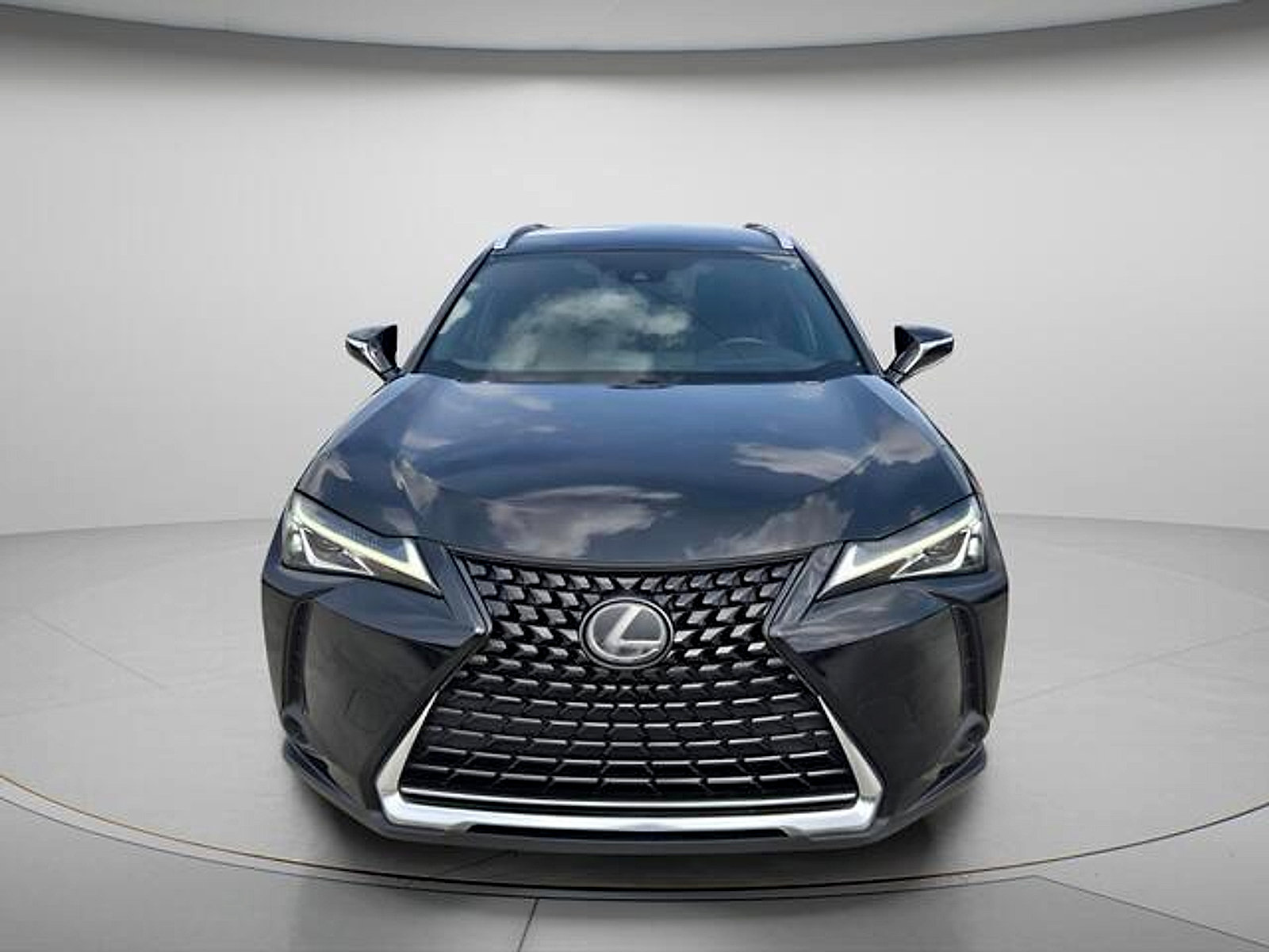 Used 2019 Lexus UX 200 FWD image 9