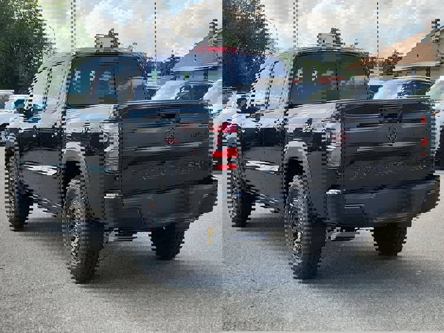 New 2025 Nissan Frontier PRO-4X w/ Interior Protection Package AWD/4WD image 4