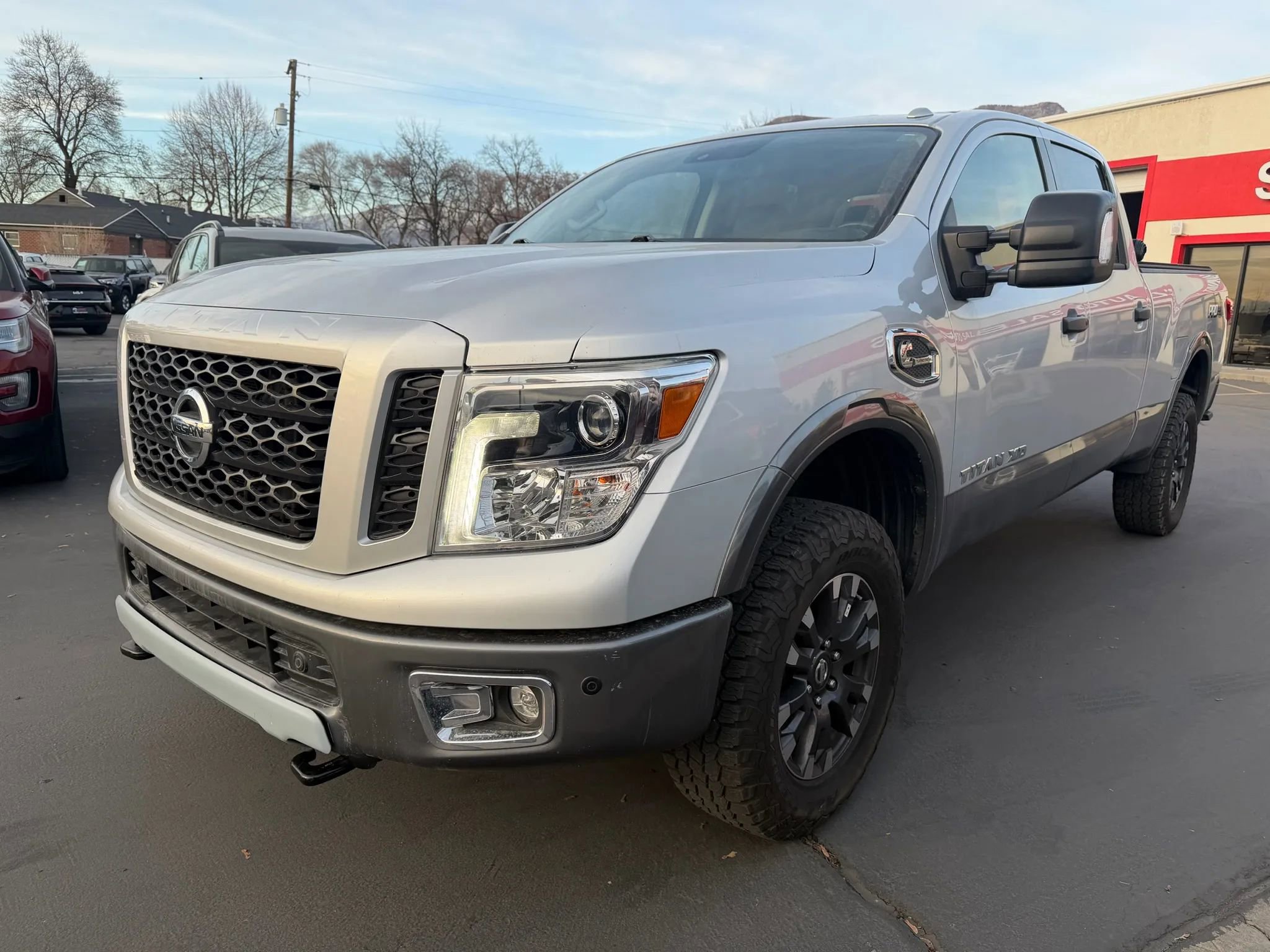 Used 2018 Nissan Titan PRO-4X w/ Pro-4x Utility Package image 10
