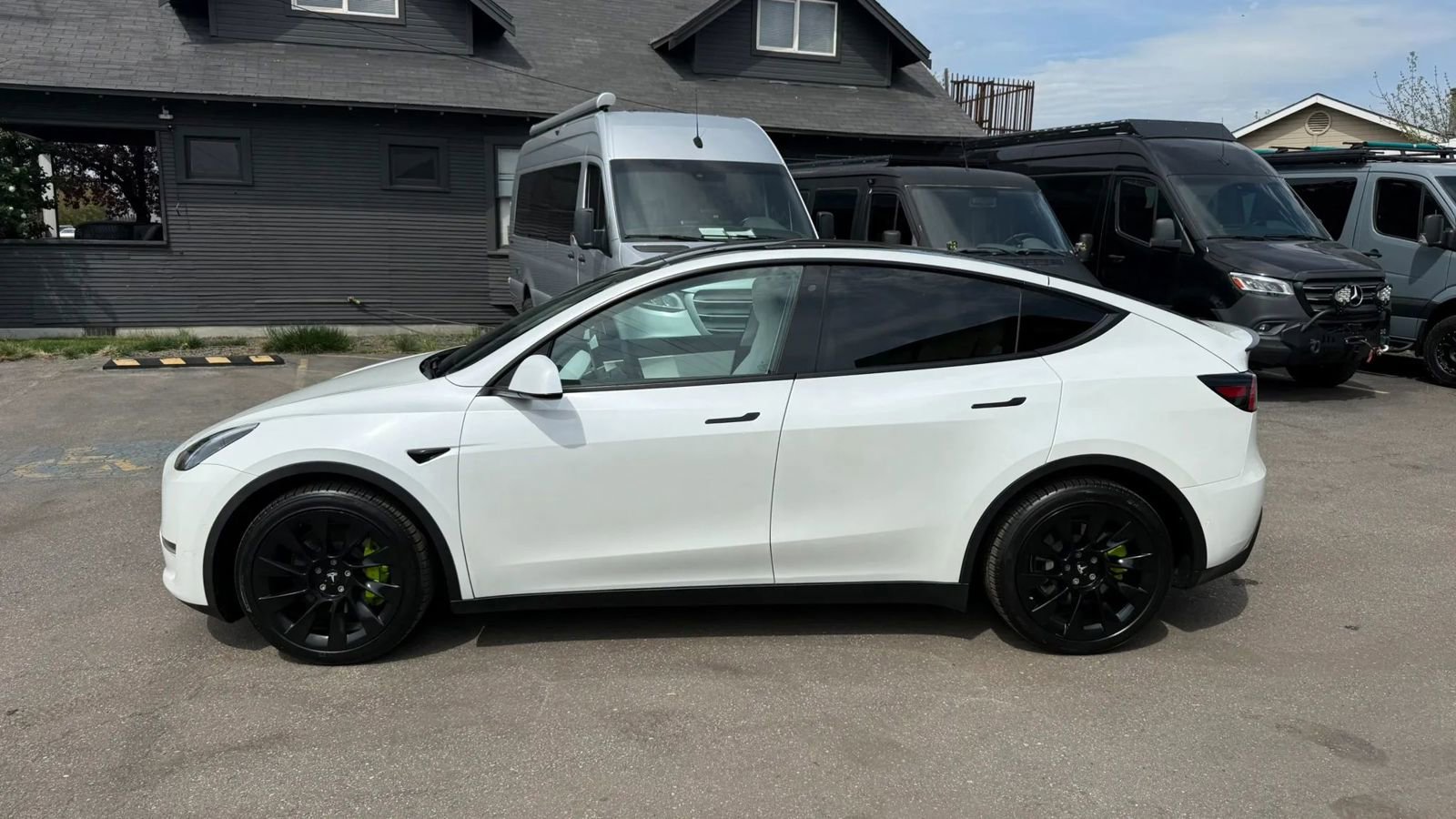 Used 2020 Tesla Model Y Performance AWD/4WD image 1