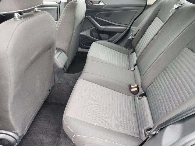 Used 2024 Volkswagen Jetta SE image 26