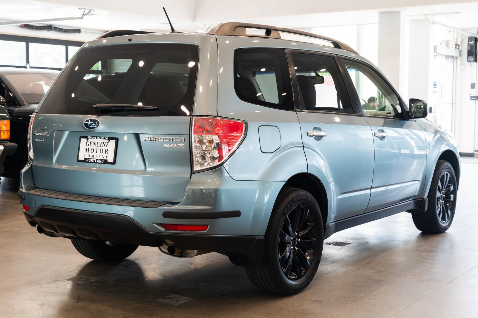Used 2013 Subaru Forester 2.5X Premium AWD/4WD image 4