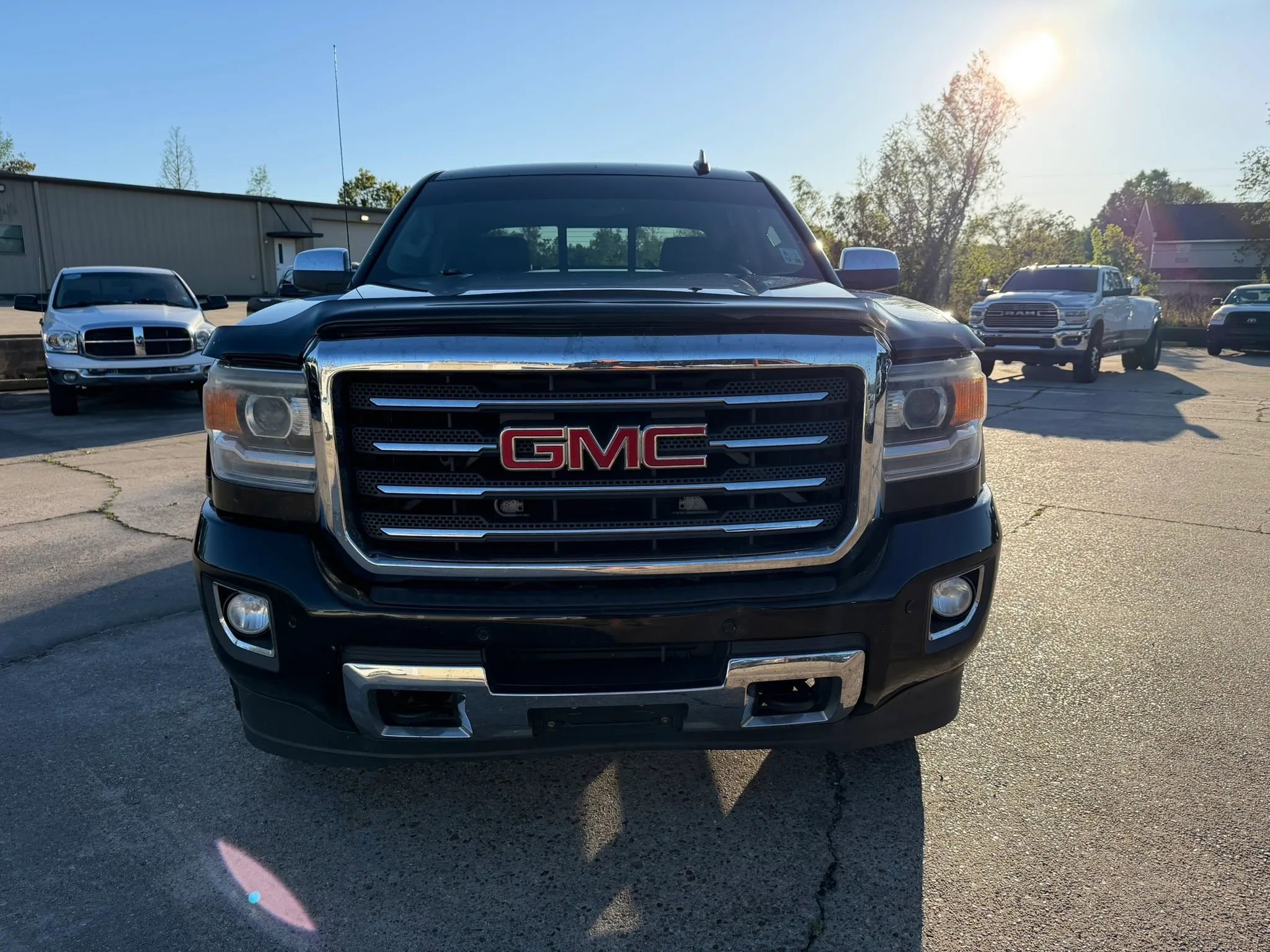 Used 2017 GMC Sierra 2500 SLT w/ All Terrain HD Package image 6