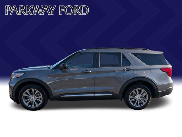 Used 2023 Ford Explorer XLT w/ Equipment Group 202A image 8