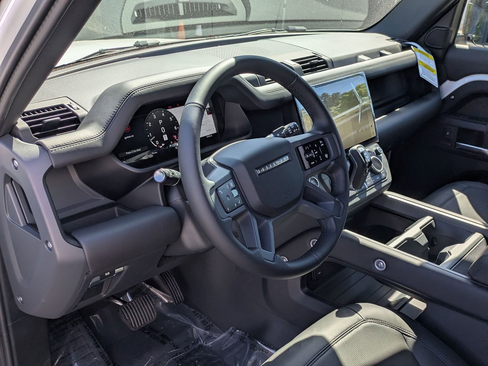 New 2026 Land Rover Defender 110 X-Dynamic SE AWD/4WD image 13