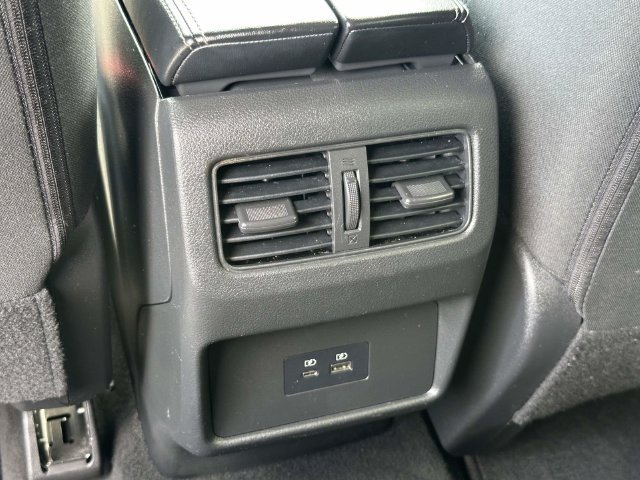 Used 2023 Nissan Rogue SV AWD/4WD image 18