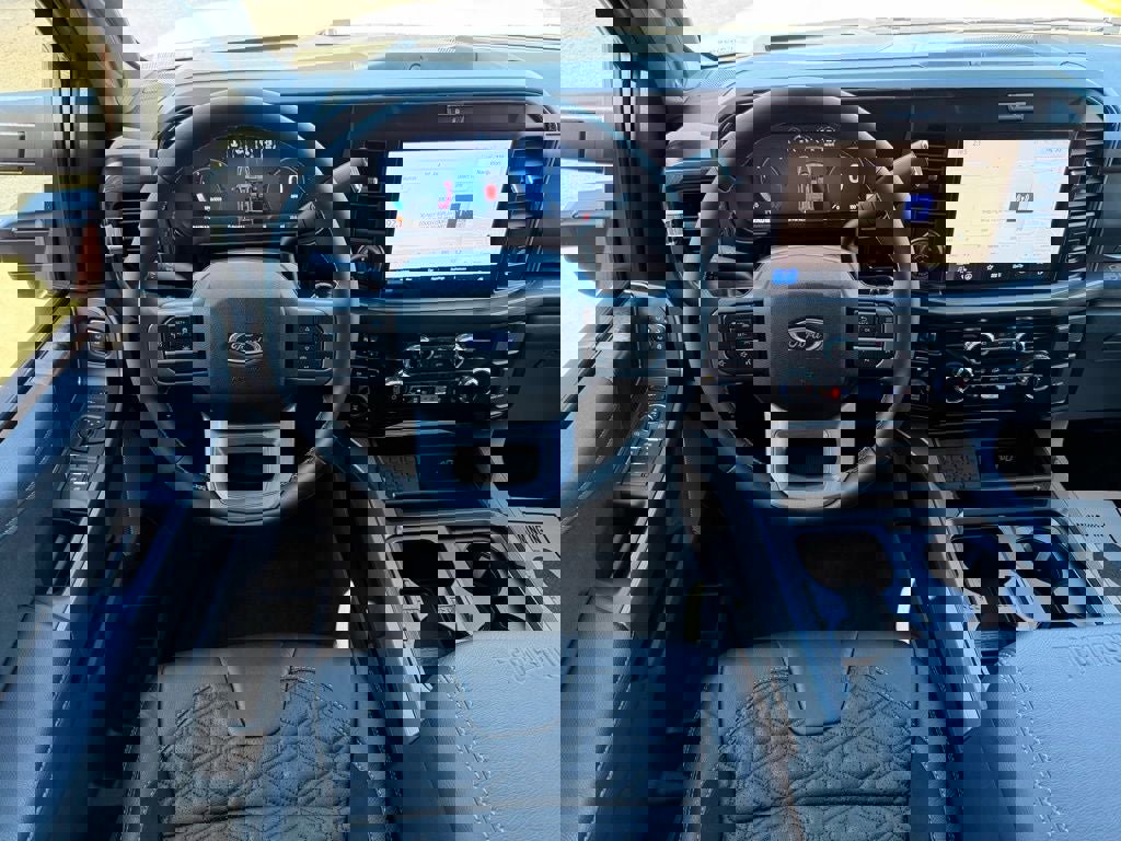 New 2026 Ford F250 Lariat w/ Black Appearance Package image 10