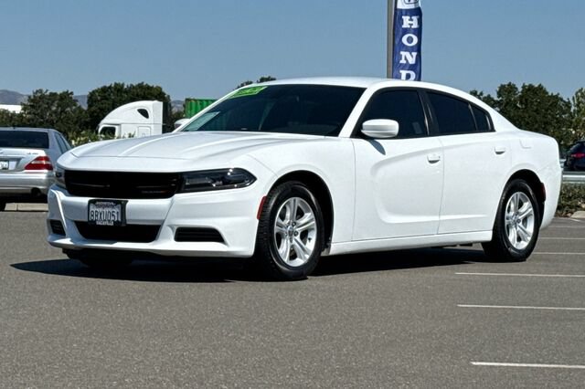 Used 2018 Dodge Charger SXT RWD image 8
