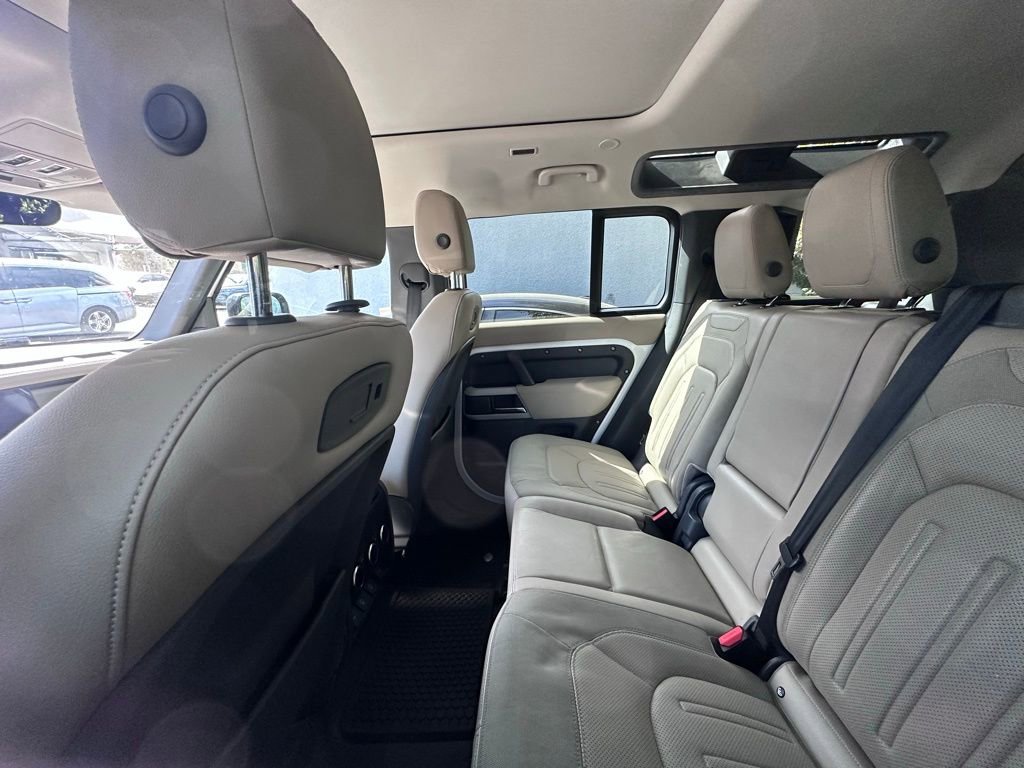 Used 2021 Land Rover Defender 110 S image 13