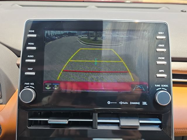 Used 2021 Toyota Avalon Limited FWD image 23