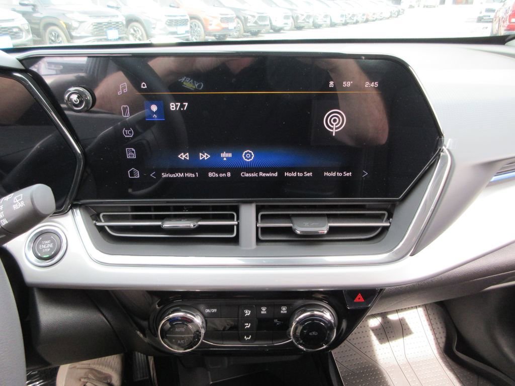 New 2026 Chevrolet Trax LT w/ LPO, Blackout Package FWD image 30